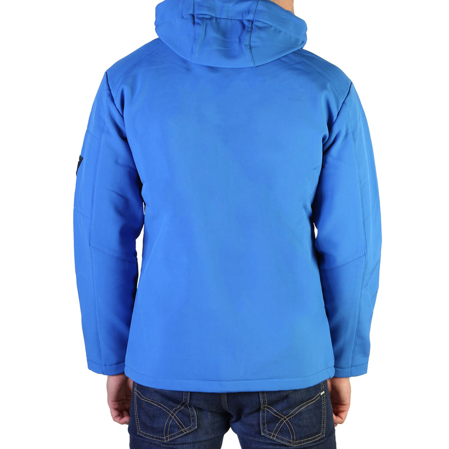 Geographical Norway - Tichri_man_blue