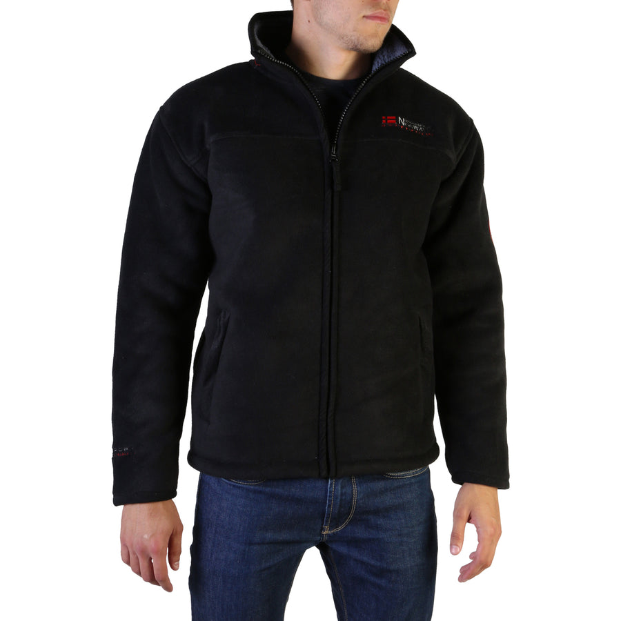 Geographical Norway - Usine_man_black-dgrey