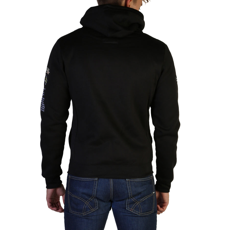 Geographical Norway - Gymclass007_man_black