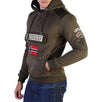 Geographical Norway - Gymclass007_man_kaki