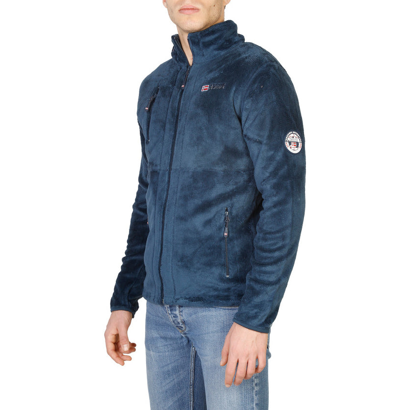 Geographical Norway - Upload_man_navy