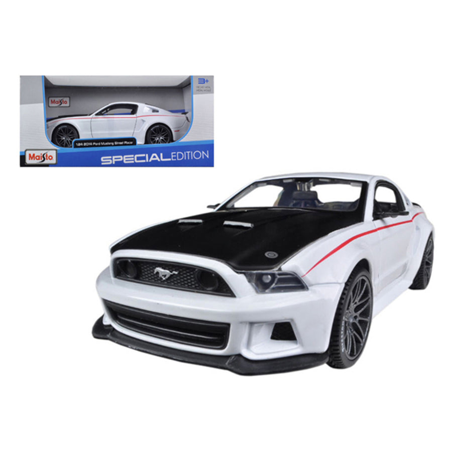 2014 Ford Mustang Street Racer White 1/24 Diecast Model Car By Maisto 31506w