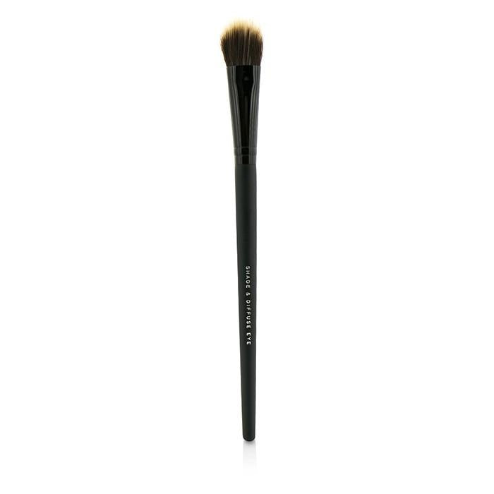 Shade & Diffuse Eye Brush - -