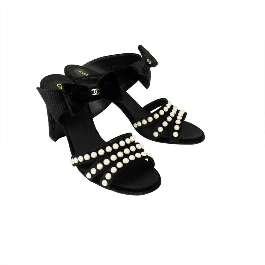 Velvet Bow Pearl Embellished Sandal Pumps - Black