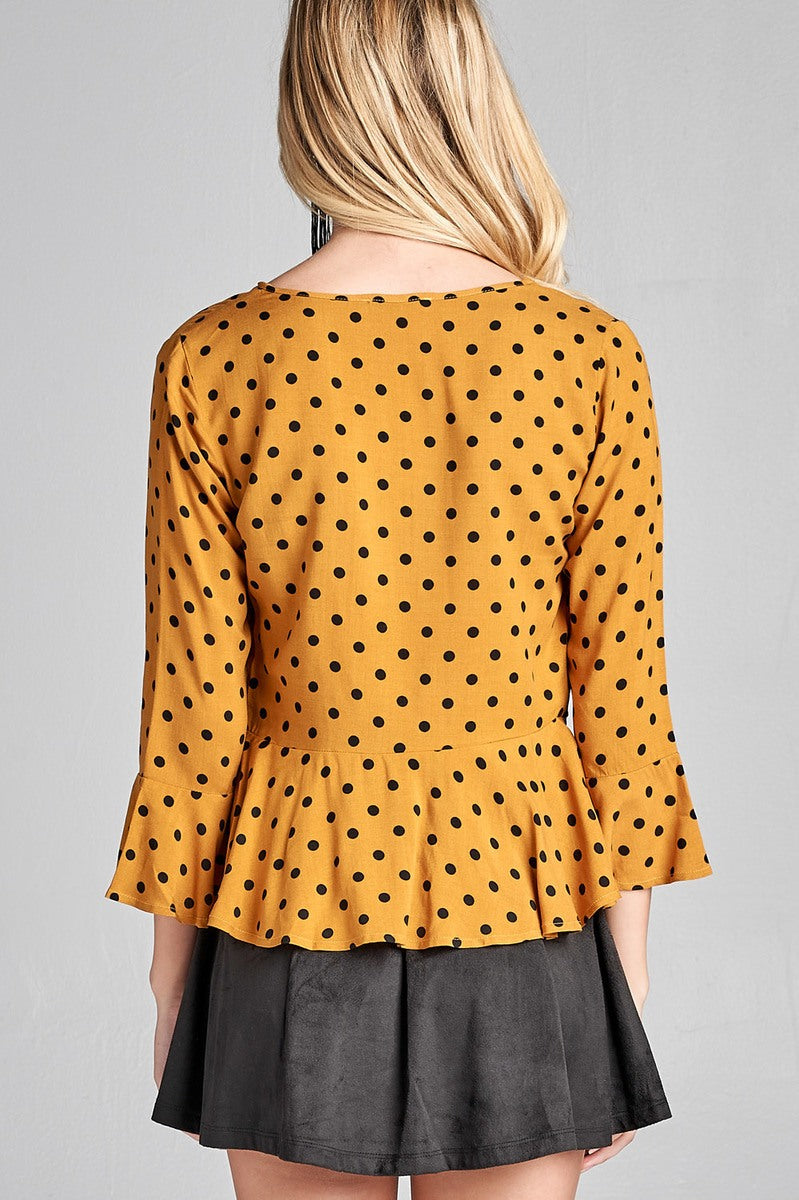 Ladies fashion 3/4 sleeve vneck w/shirring detail flared hem dot print woven top