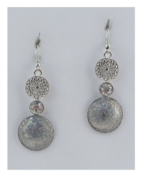 Circle drop earrings