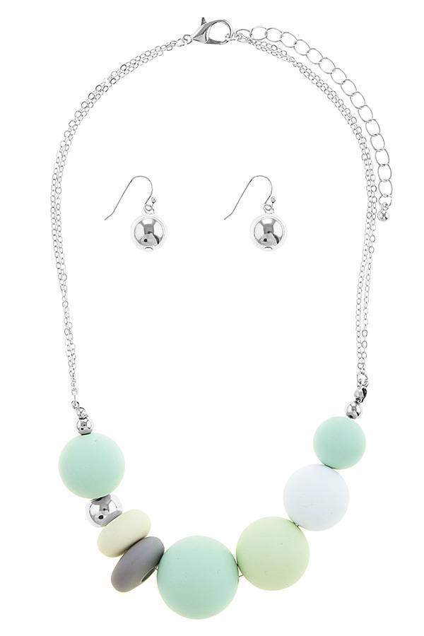 Sliding matte ball necklace set