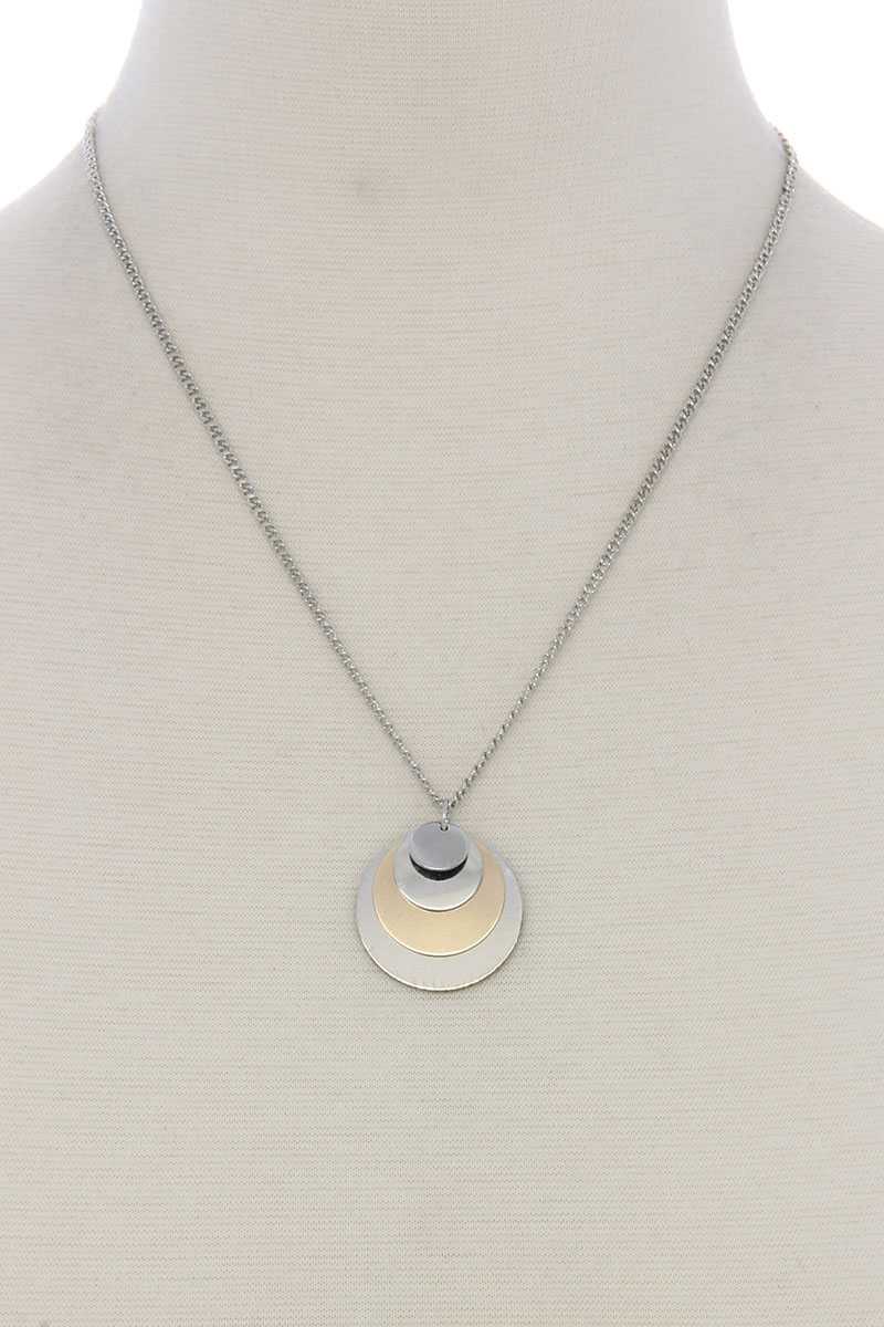 Circle linked pendant short necklace