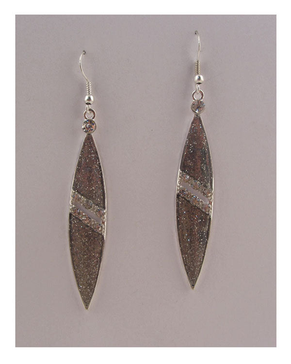 Oval drop earrings