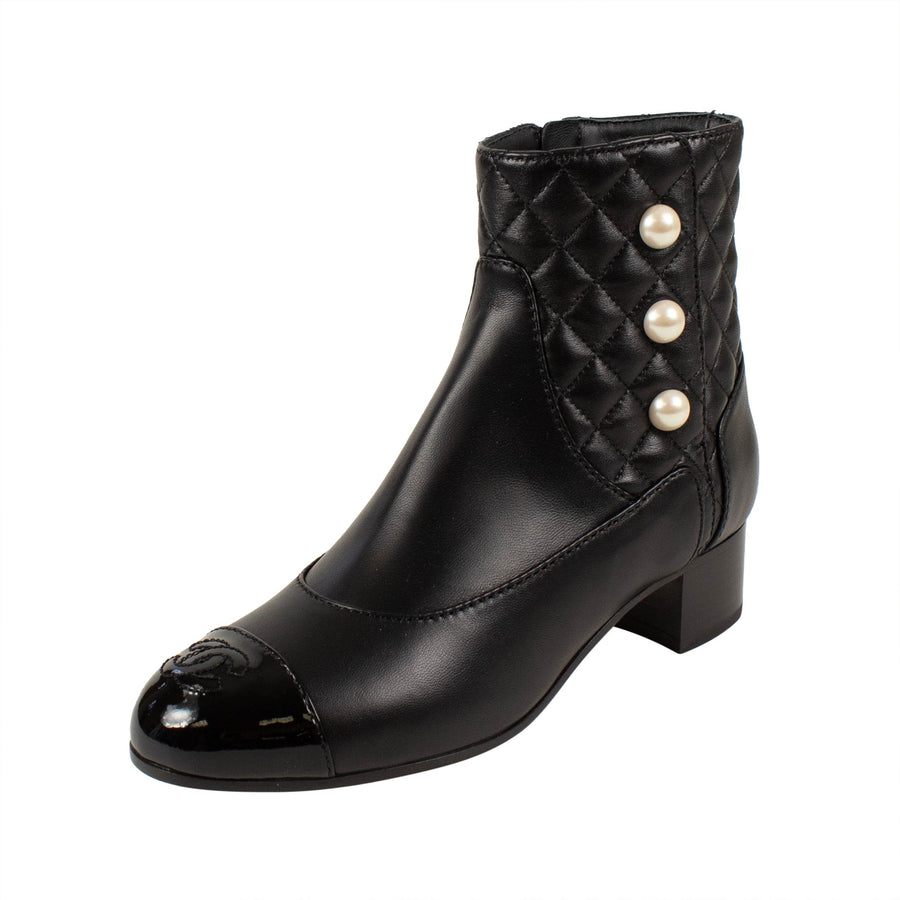 Quilted Leather Pearl Snap Short Boots - Black