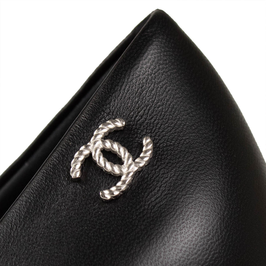 Lambskin Leather Logo Pumps - Black