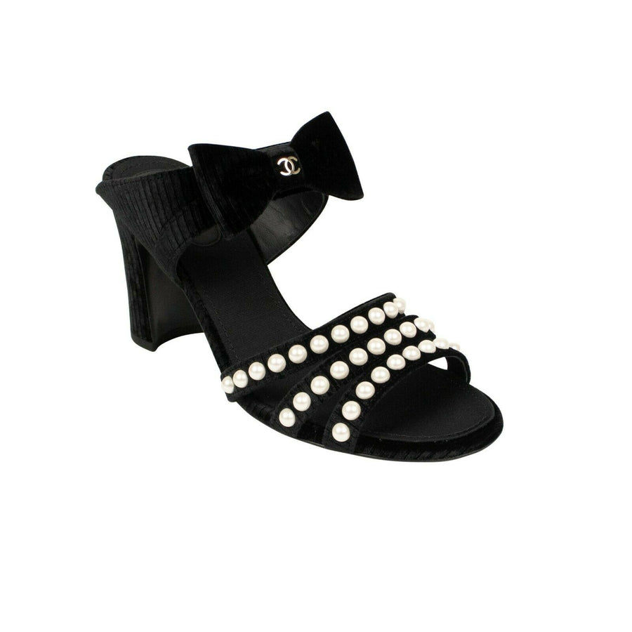 Velvet Bow Pearl Embellished Sandal Pumps - Black