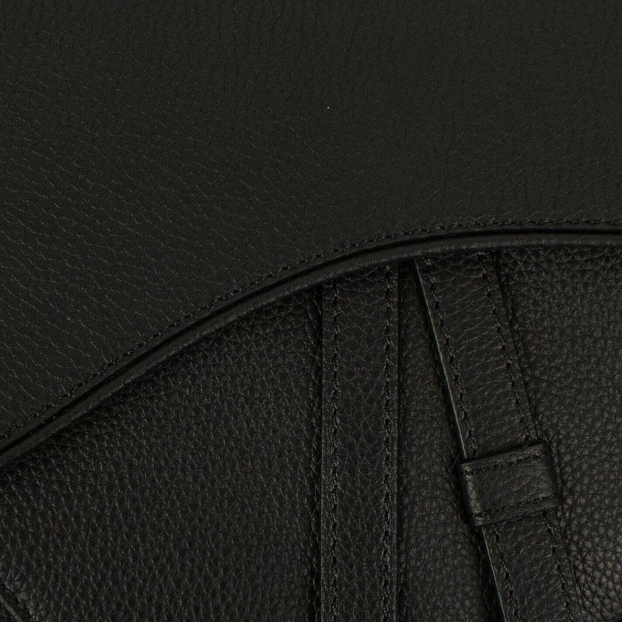 Grained Calfskin Leather Saddle Shoulder Bag - Black